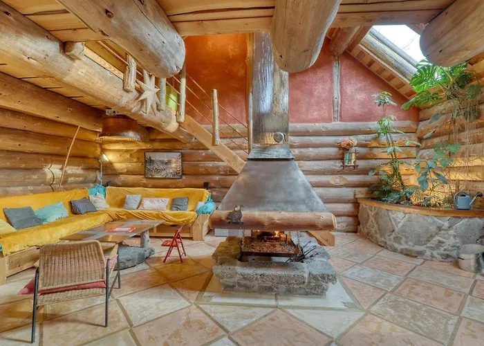 Chalet Au Bord D'un Etang Prive, Massif Du Sancy *